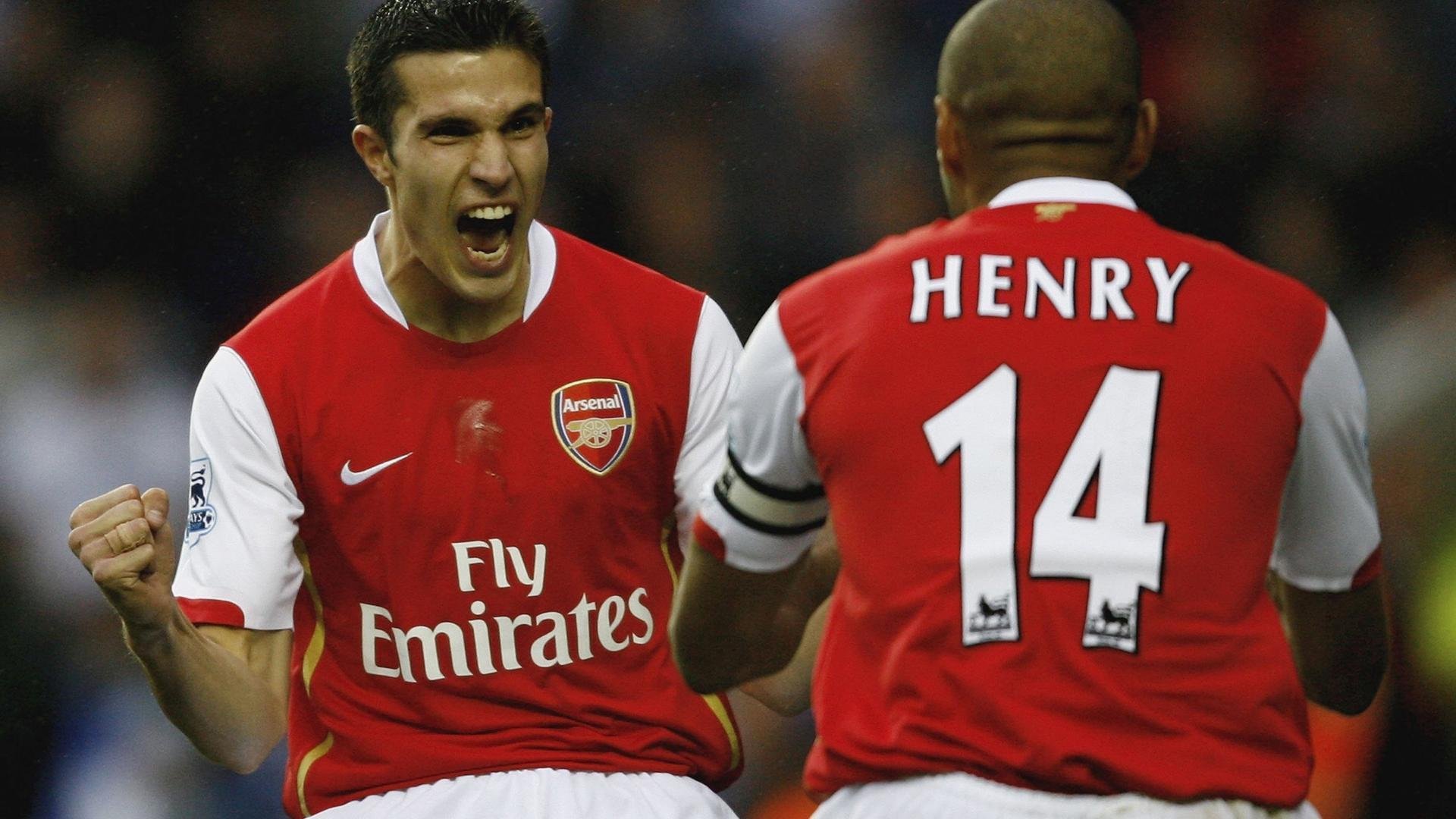 亚洲杯中国青年队惨败 球迷希望调整战术，亚洲青年足球