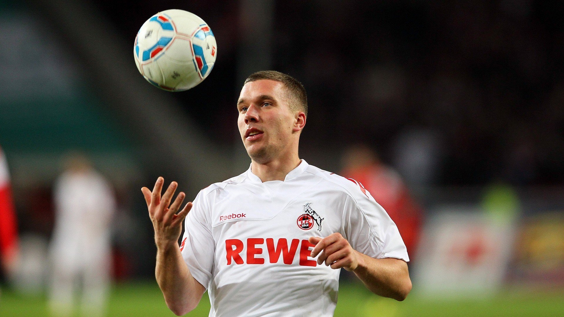 本·普劳德蝶泳决赛不负众望，普劳德游泳